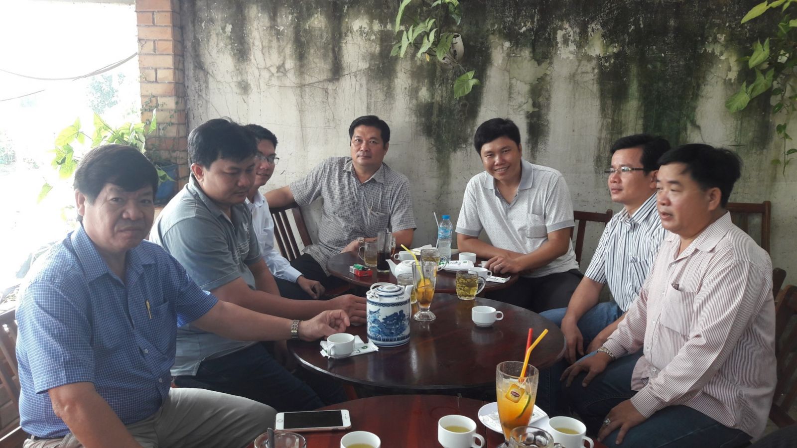 Chi hội DNT Bến Lức tổ chức cafe doanh nhân