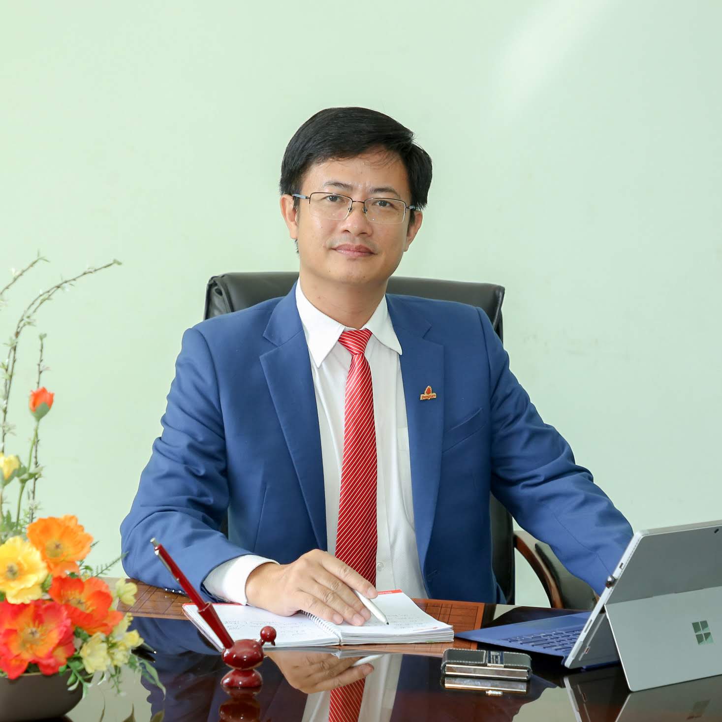 Ông Hồ Minh Tuấn