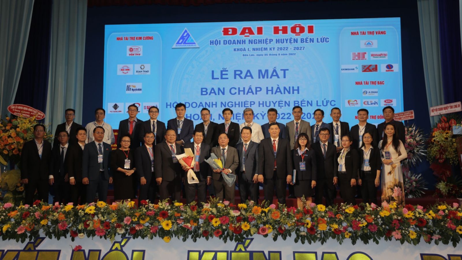 Ông Võ Thanh Tú được tín nhiệm bầu làm Chủ tịch Hội Doanh nghiệp huyện Bến Lức