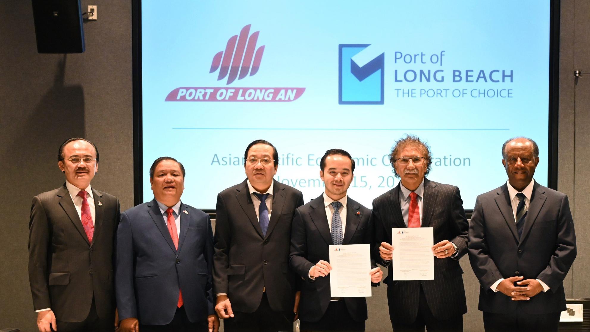 CẢNG LONG BEACH (HOA KỲ) VÀ CẢNG QUỐC TẾ LONG AN KÝ KẾT Ý ĐỊNH THƯ THIẾT LẬP QUAN HỆ