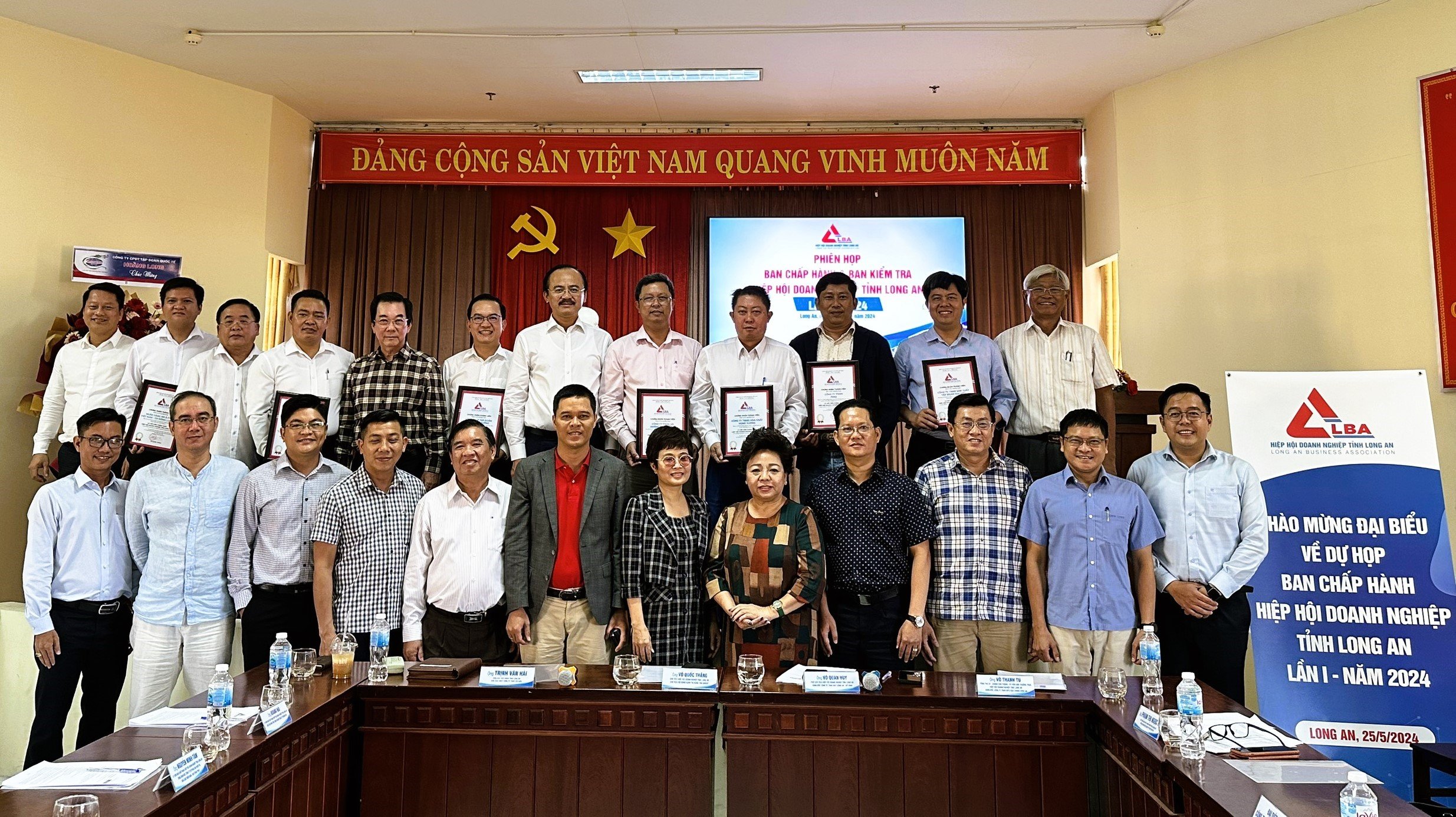 Ban Chấp hành Hiệp hội Doanh nghiệp tỉnh Long An Khóa III (Nhiệm kỳ 2019 - 2024) họp phiên thứ I-Năm 2024, thông qua nhiều nội dung quan trọng.